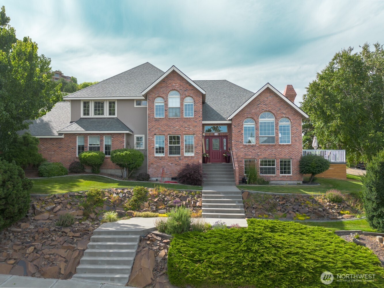 120 Meadow Hills Drive