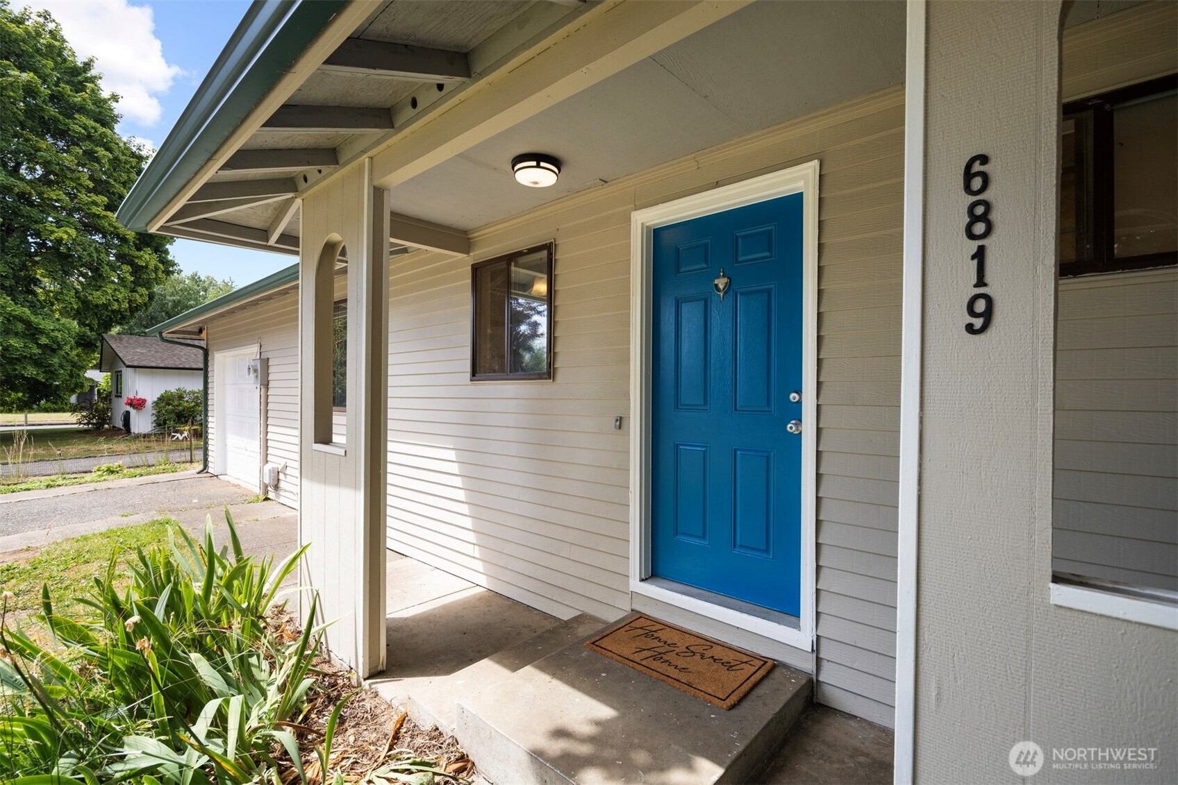 6819 Braker Way Property Photo 1