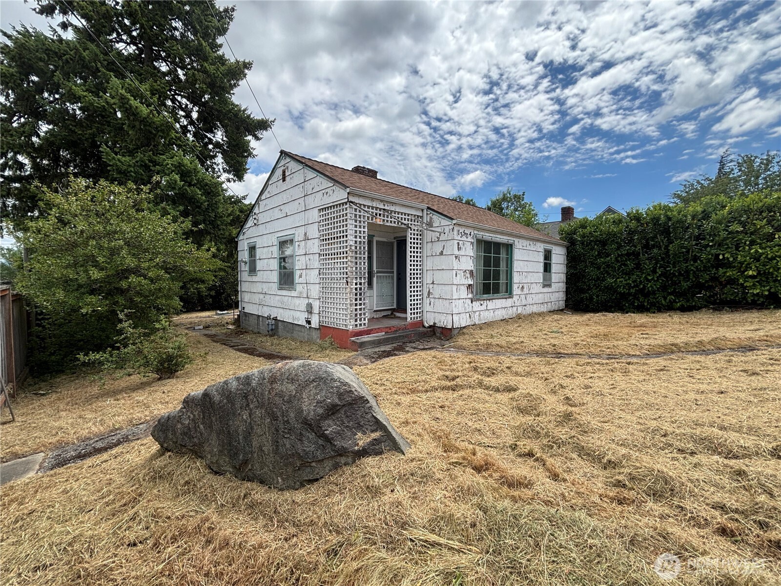 13504 35th Avenue Property Photo 1
