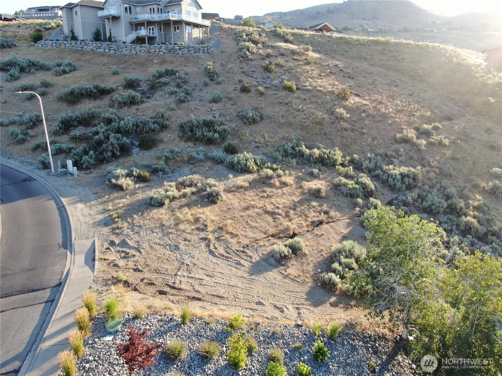 210 Crystal View Drive Property Photo 9