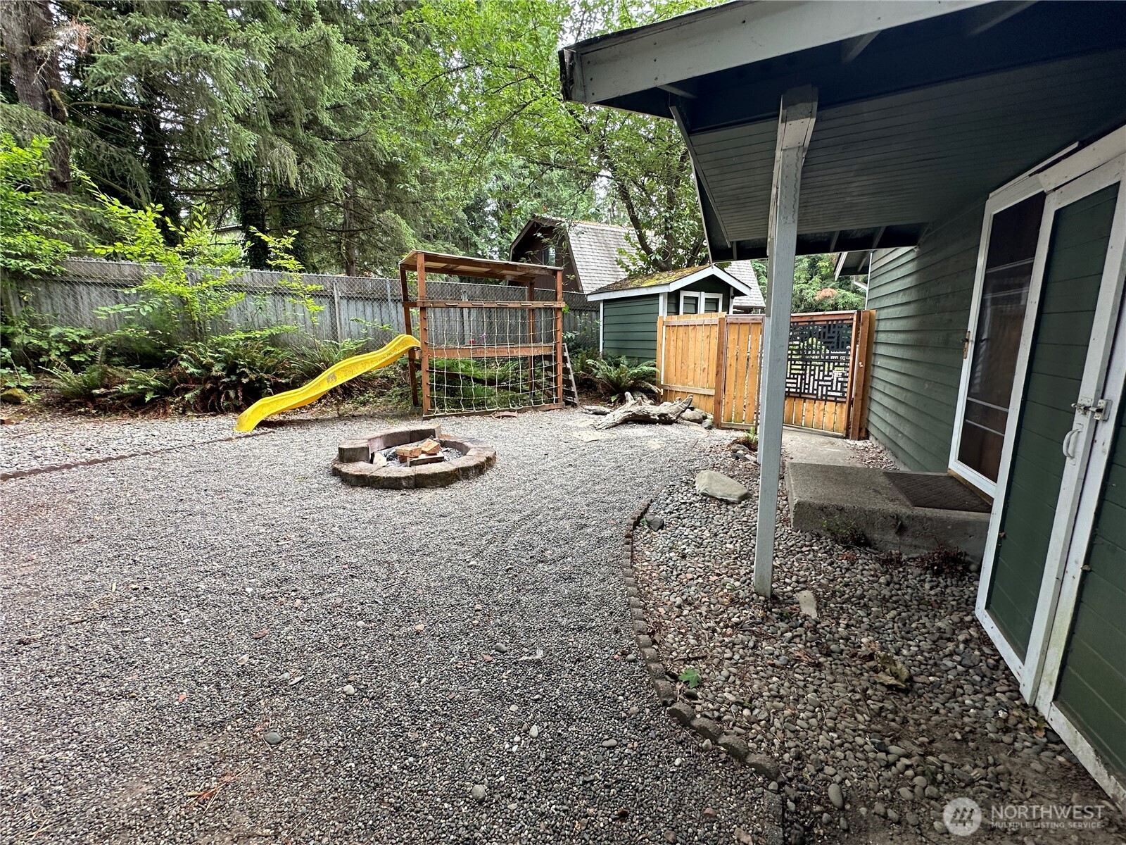 90 Ne Burt Court Property Photo 30