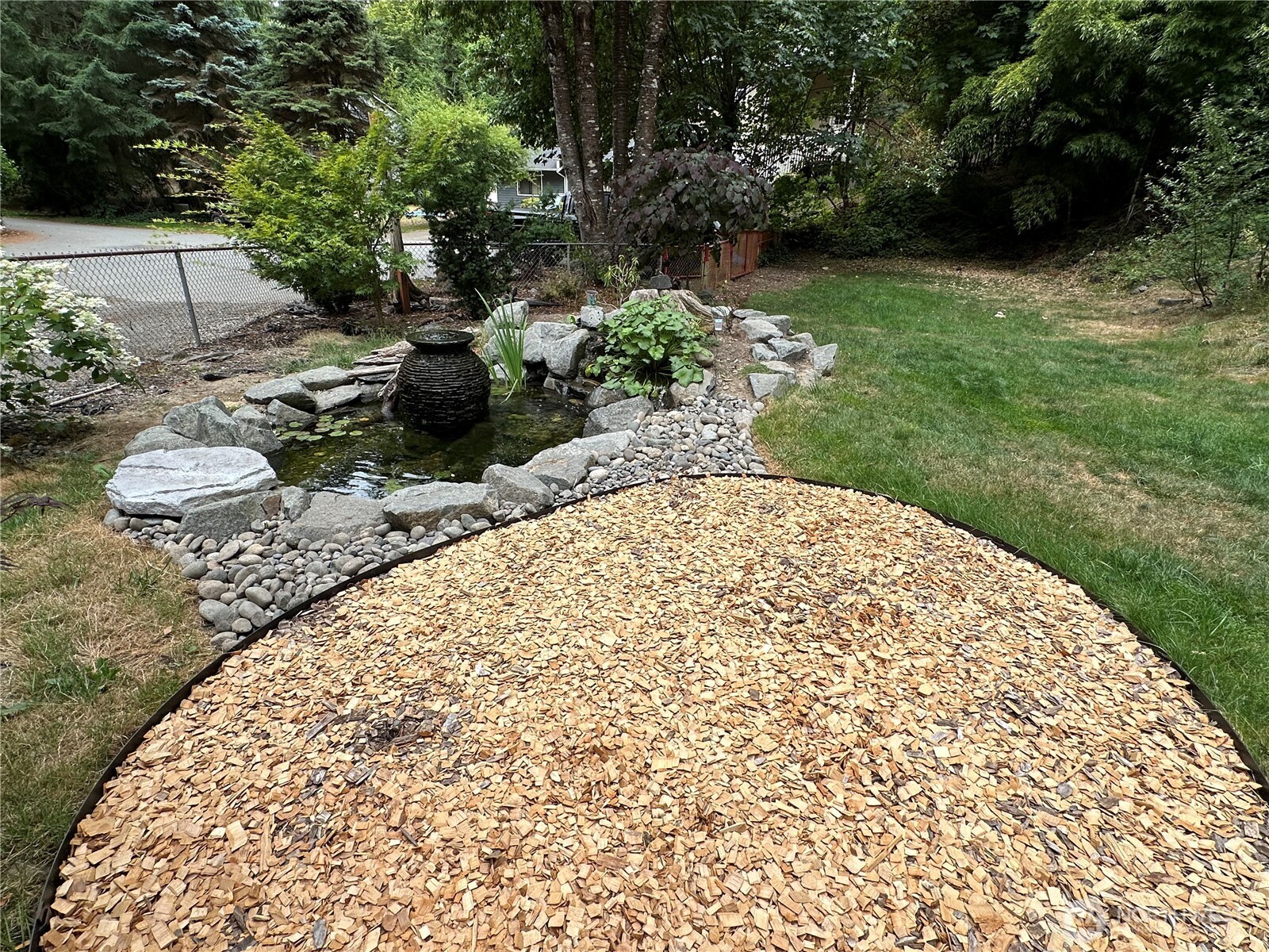 90 Ne Burt Court Property Photo 32