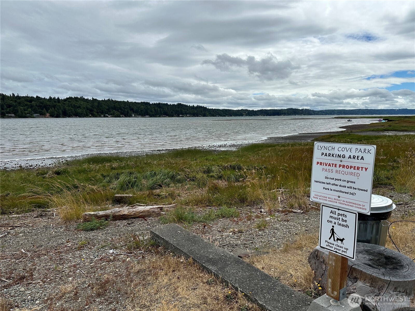 90 Ne Burt Court Property Photo 39