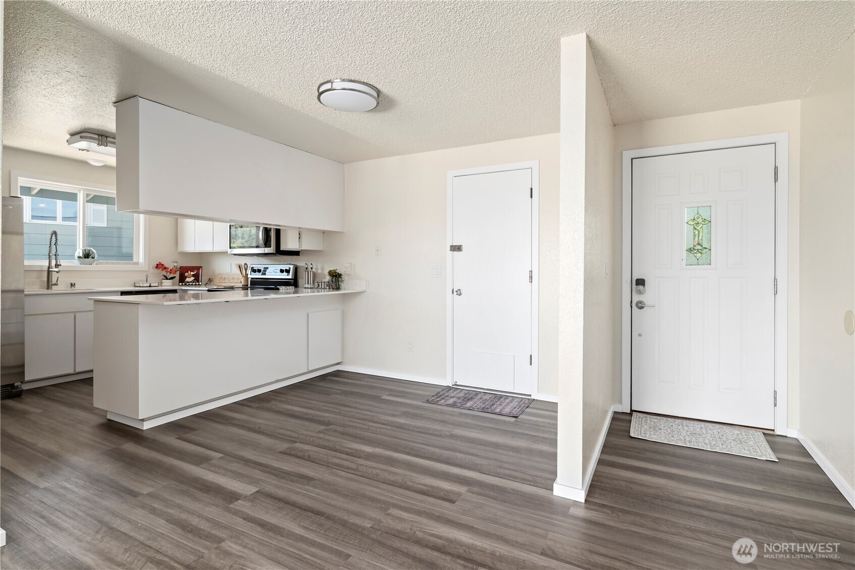 699 Maplewood Loop Property Photo 11