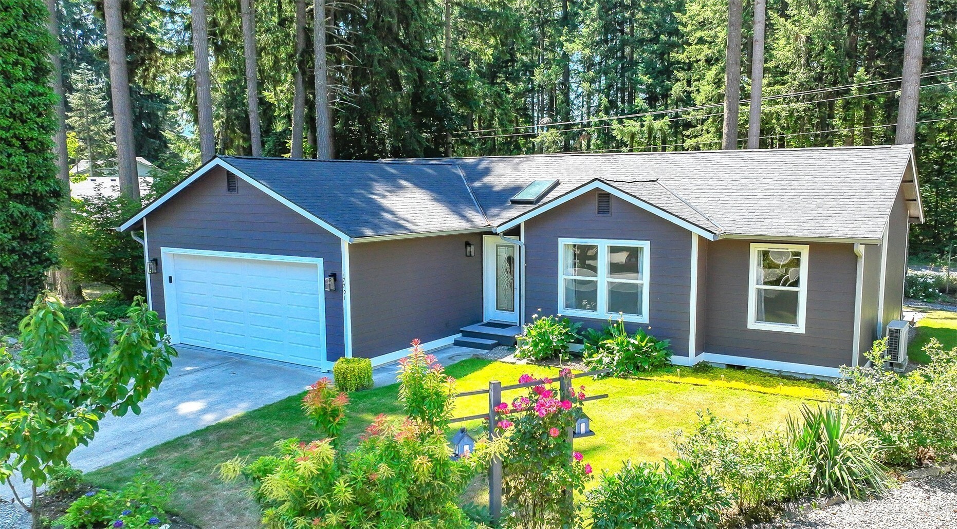 17701 Vine Lane Property Photo 1