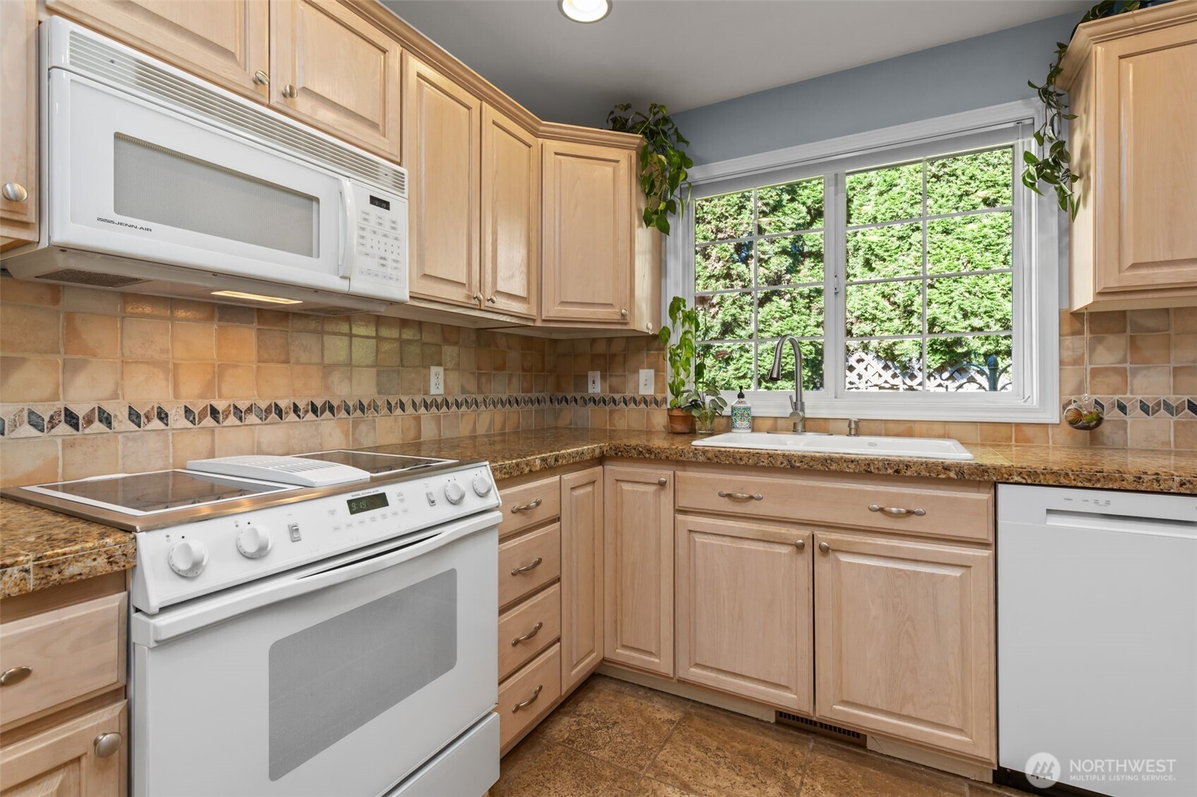 13804 Se 255th Place Property Photo 12