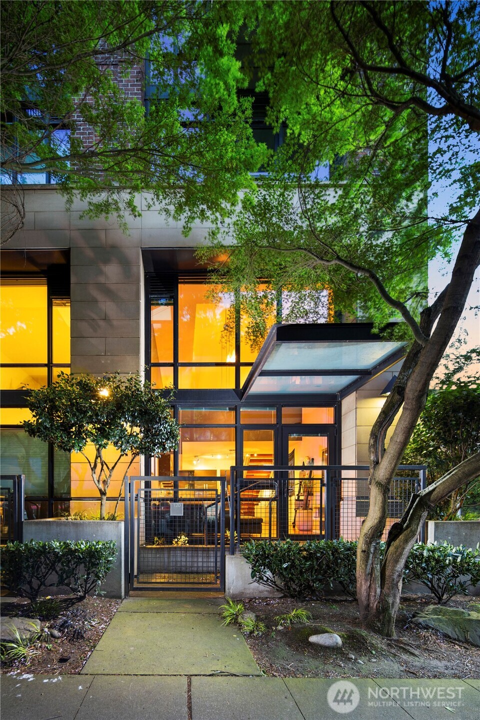 2911 2nd Avenue 120 Property Photo 2