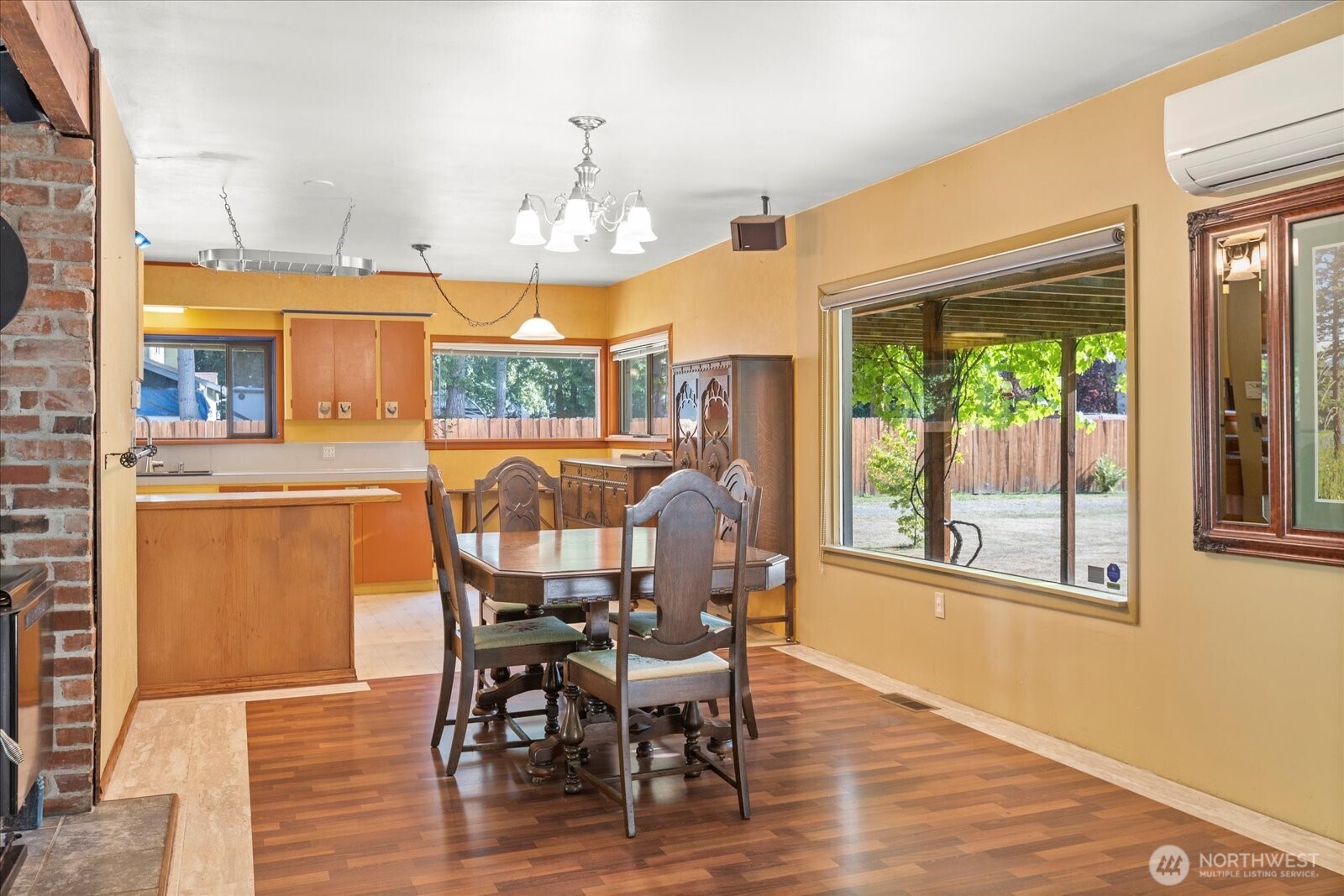 19023 23rd Avenue Property Photo 9