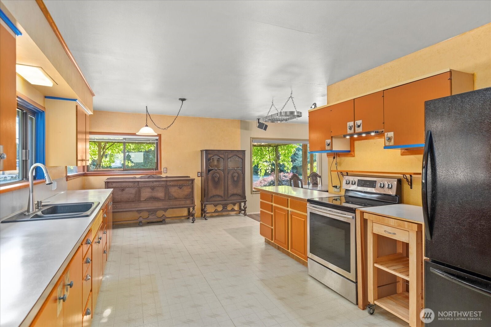 19023 23rd Avenue Property Photo 13