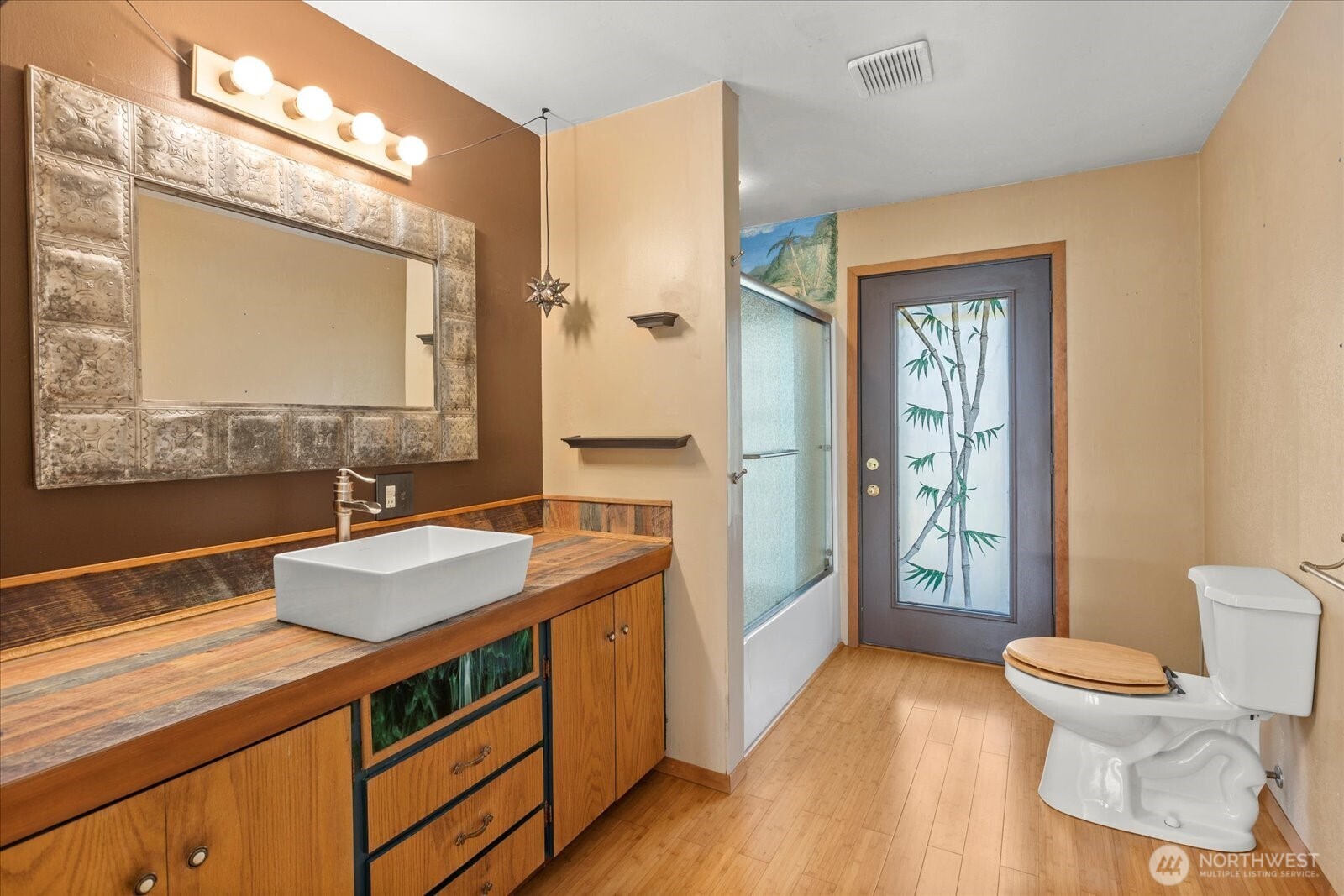 19023 23rd Avenue Property Photo 17