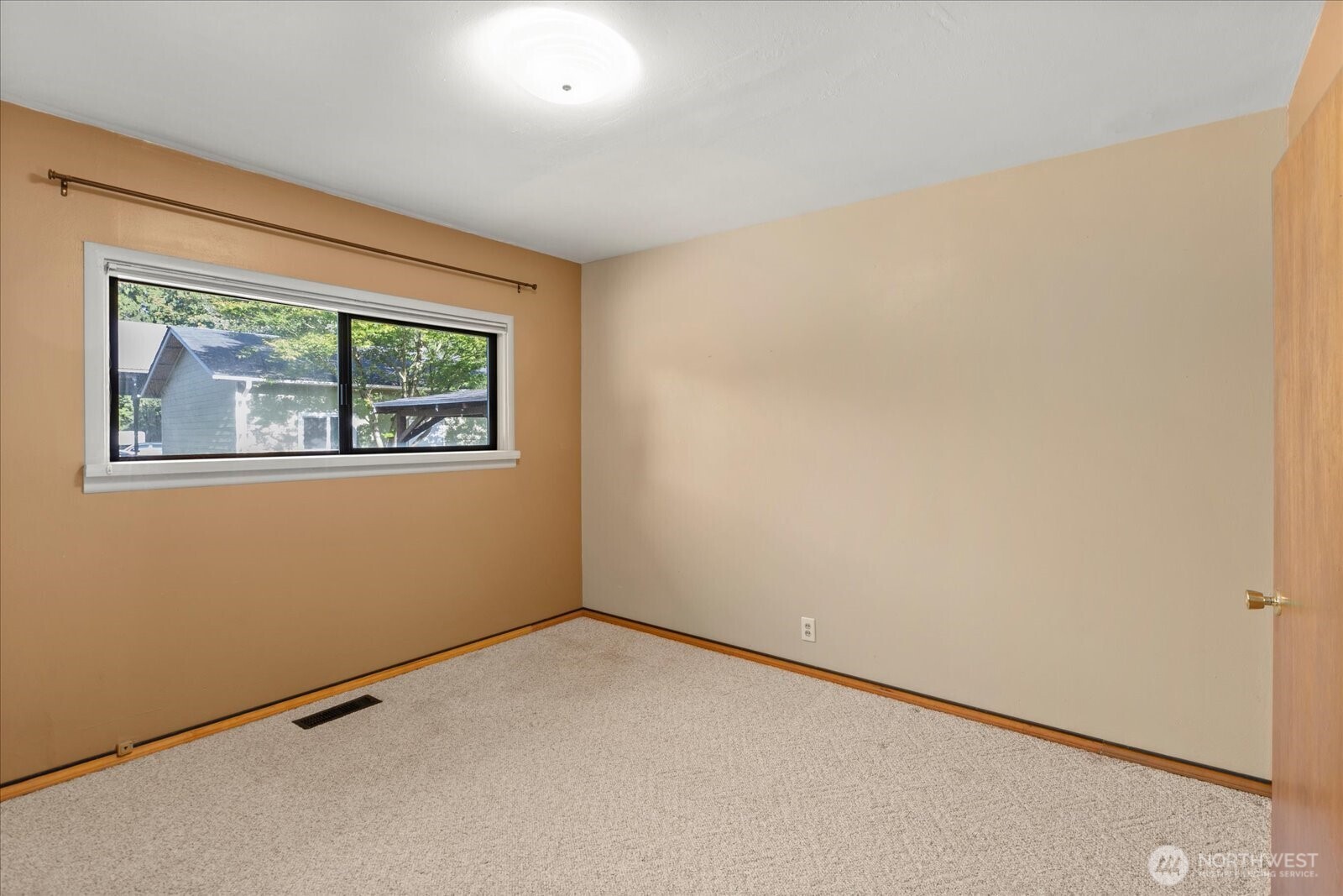 19023 23rd Avenue Property Photo 19