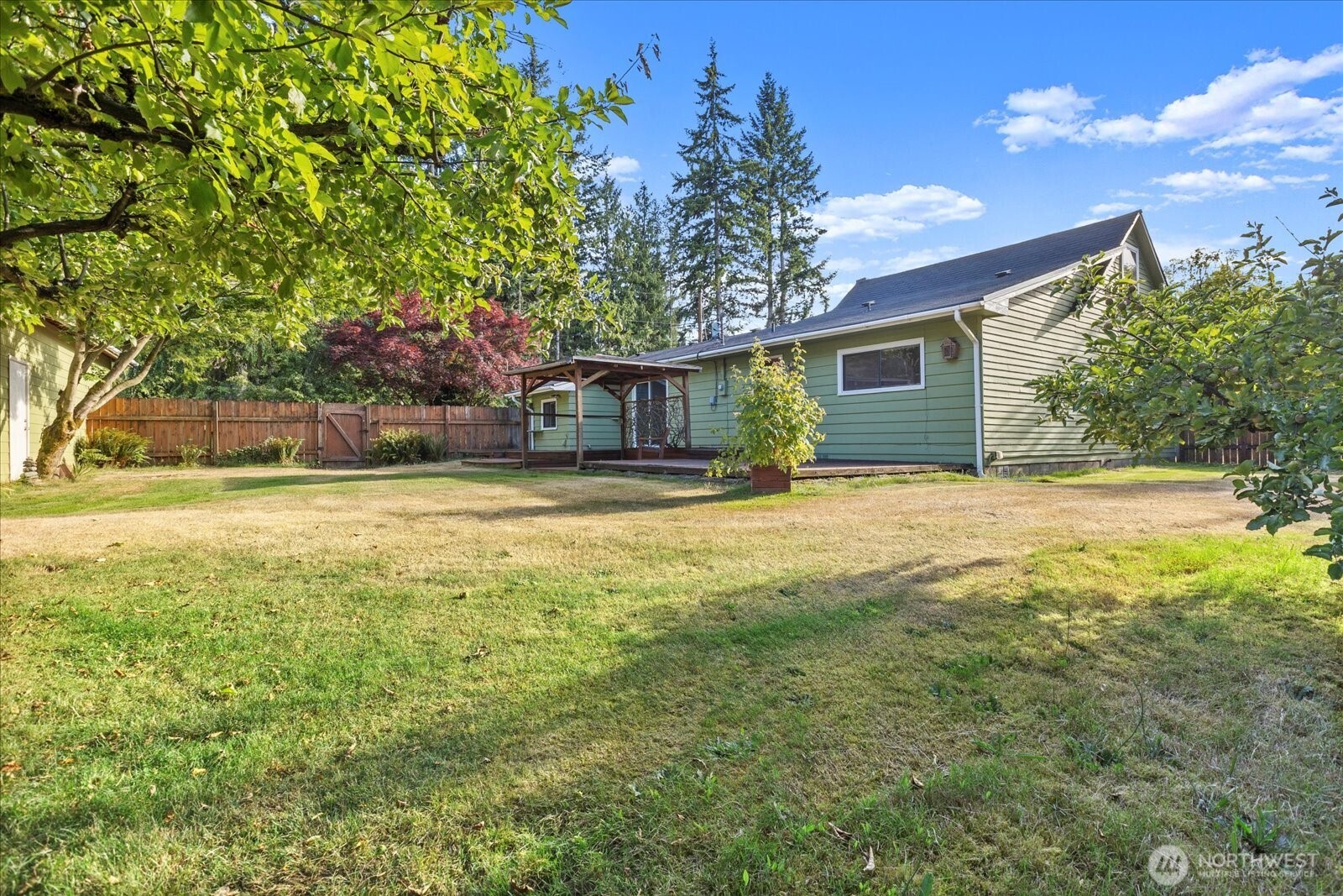 19023 23rd Avenue Property Photo 21