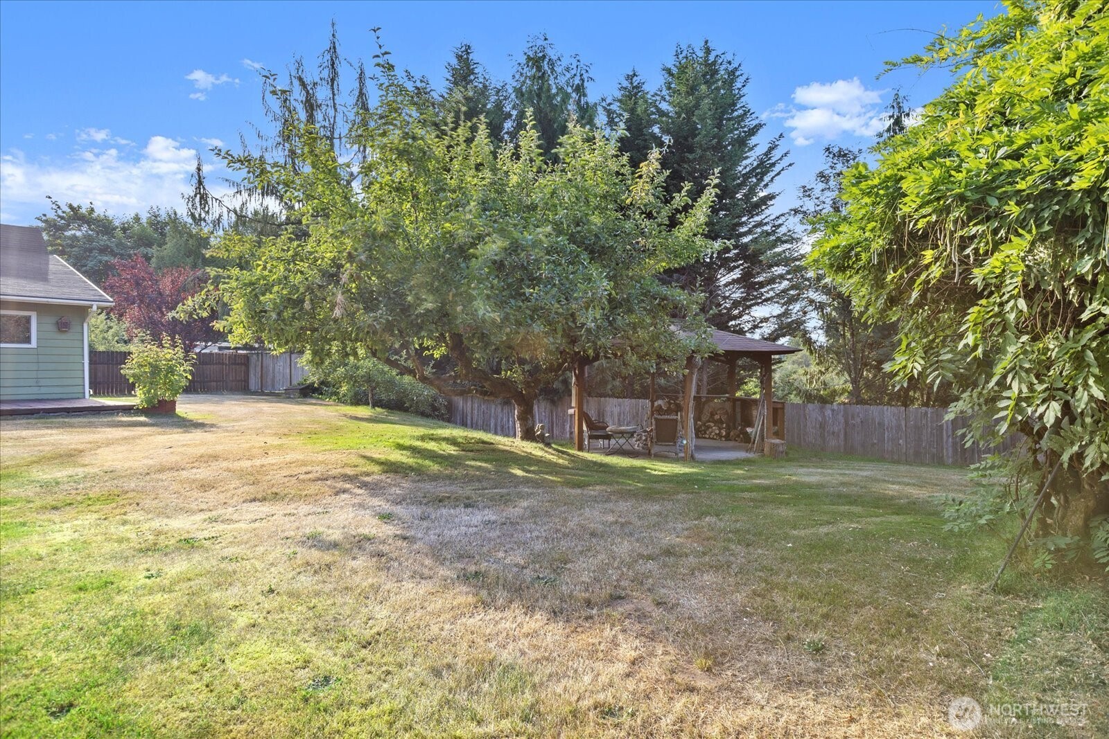 19023 23rd Avenue Property Photo 24