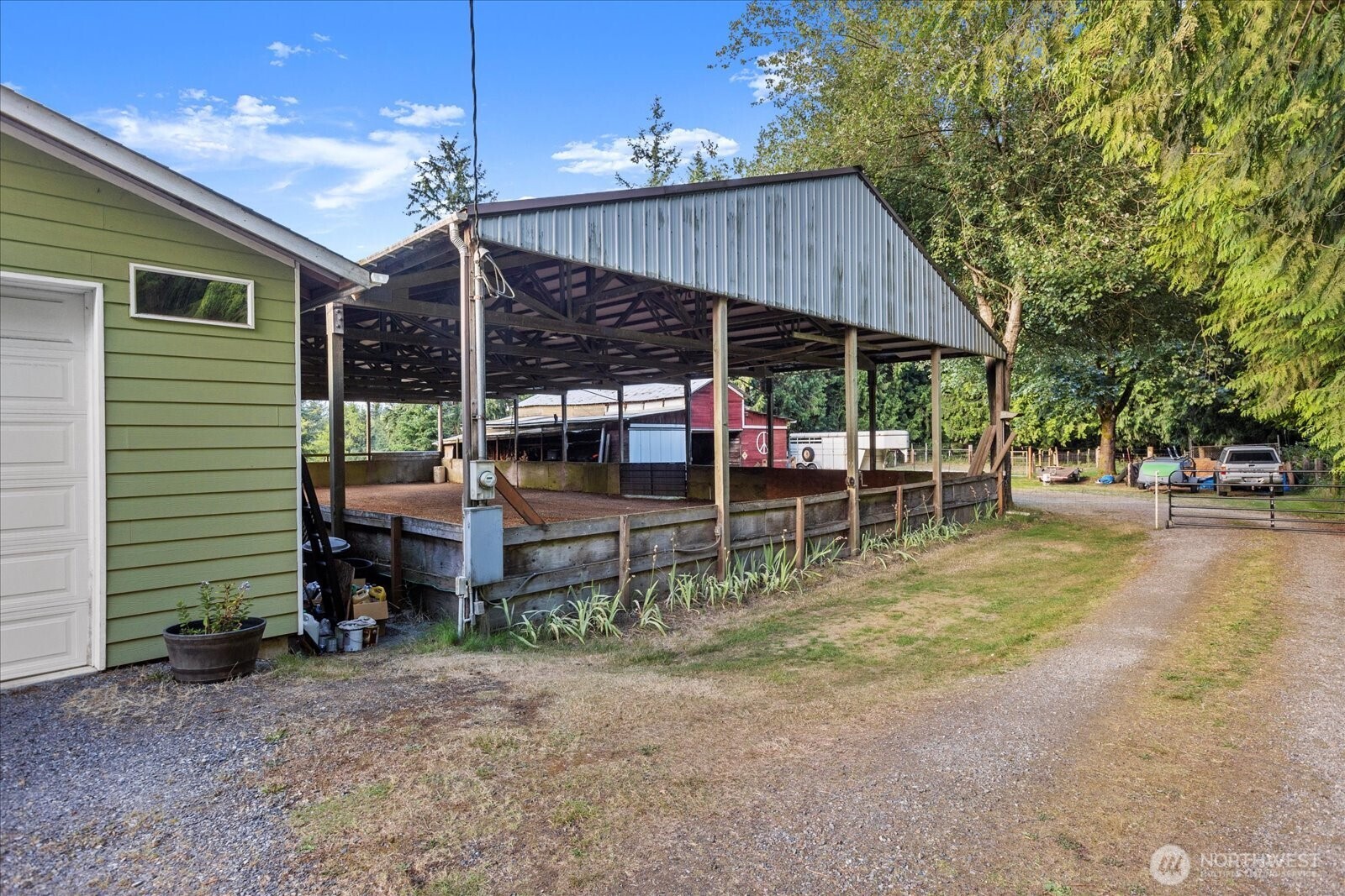 19023 23rd Avenue Property Photo 28