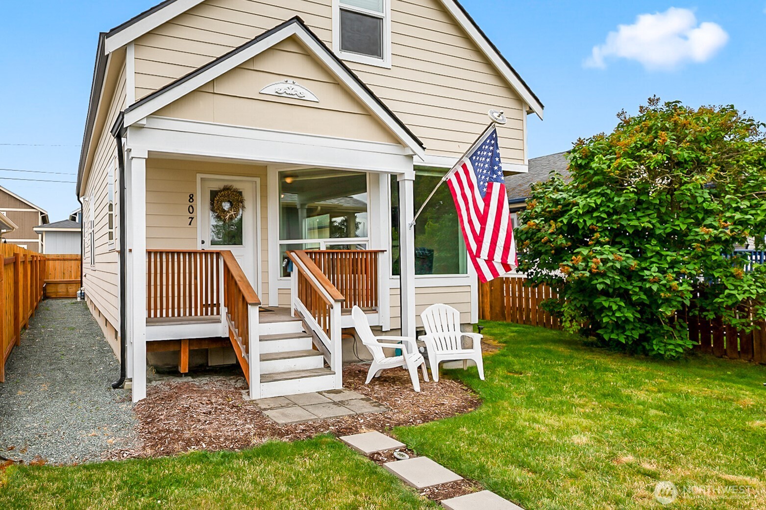 807 24th Street Property Photo 1
