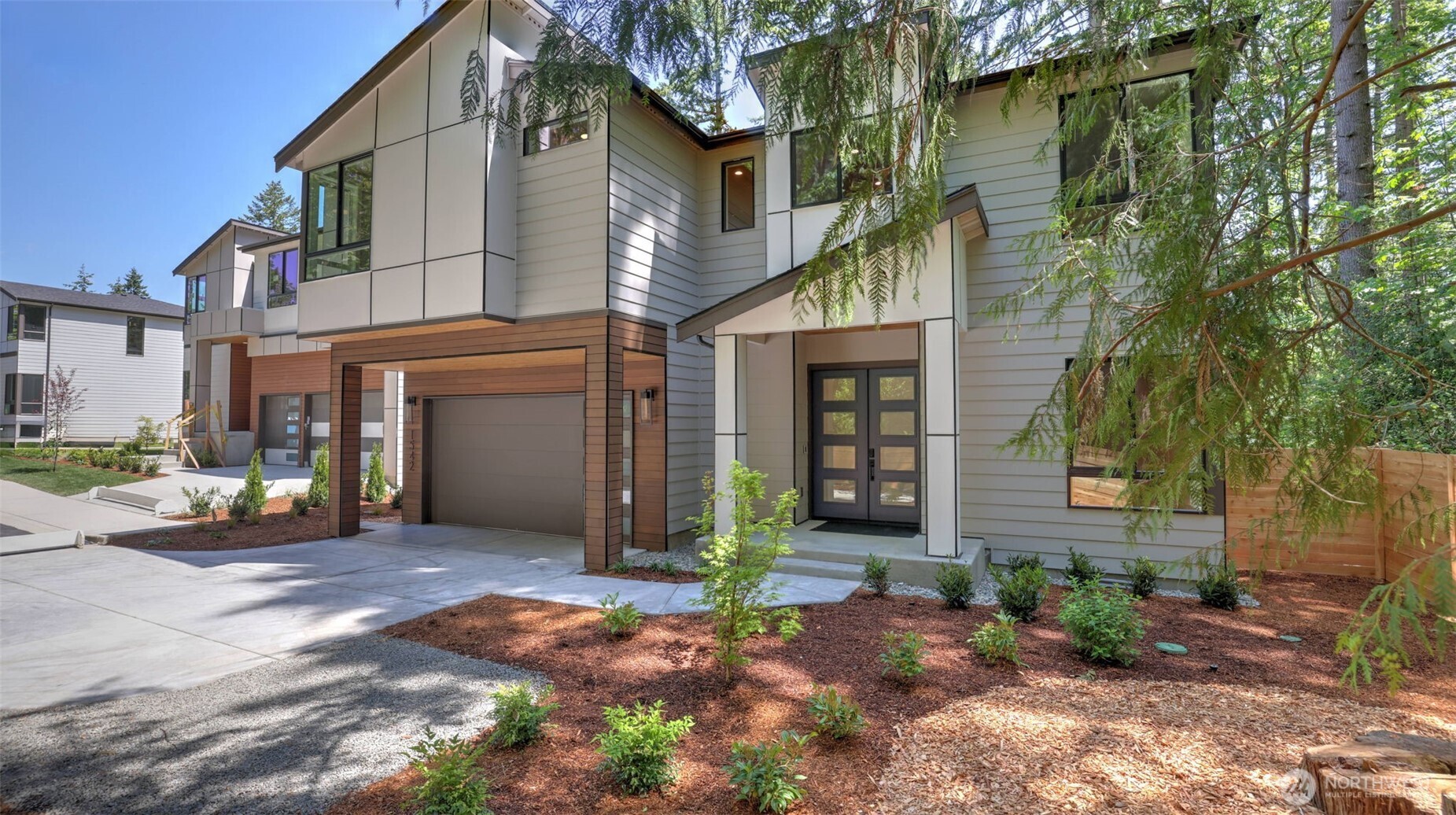 1542 213th Court Property Photo 1