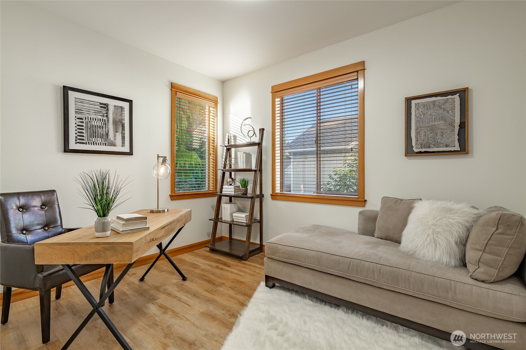 9002 Gleneagle Drive Property Photo 5