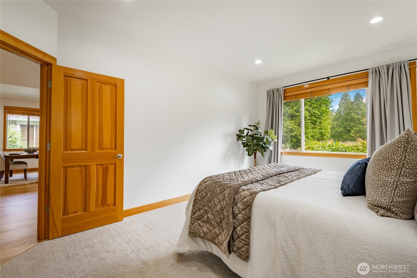 9002 Gleneagle Drive Property Photo 20