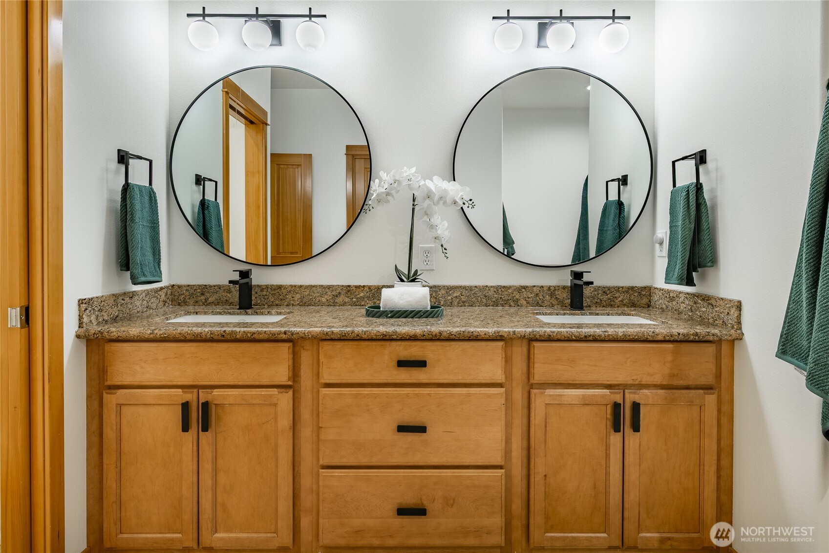 9002 Gleneagle Drive Property Photo 23