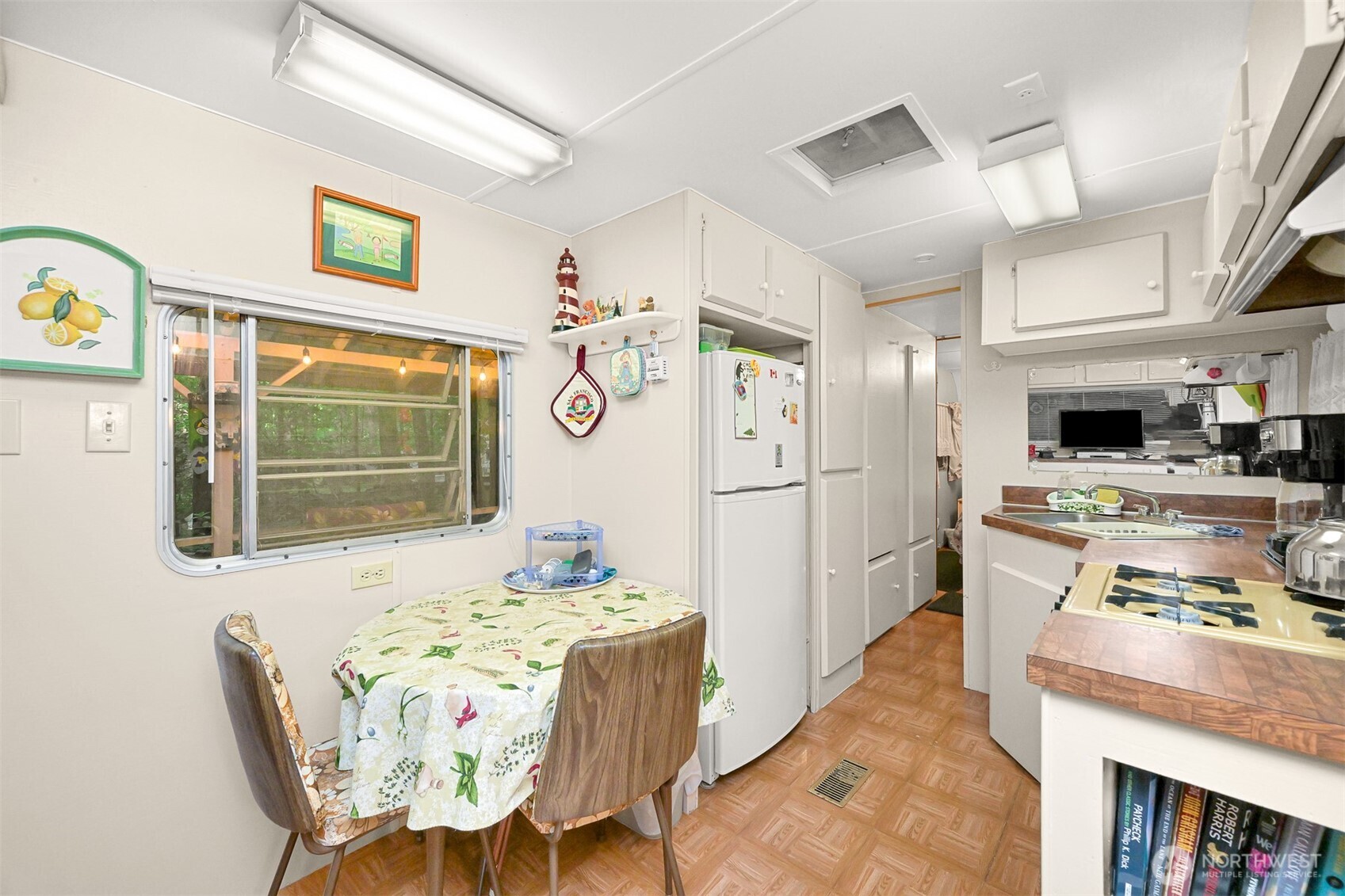 1107 Birch Lane Property Photo 9