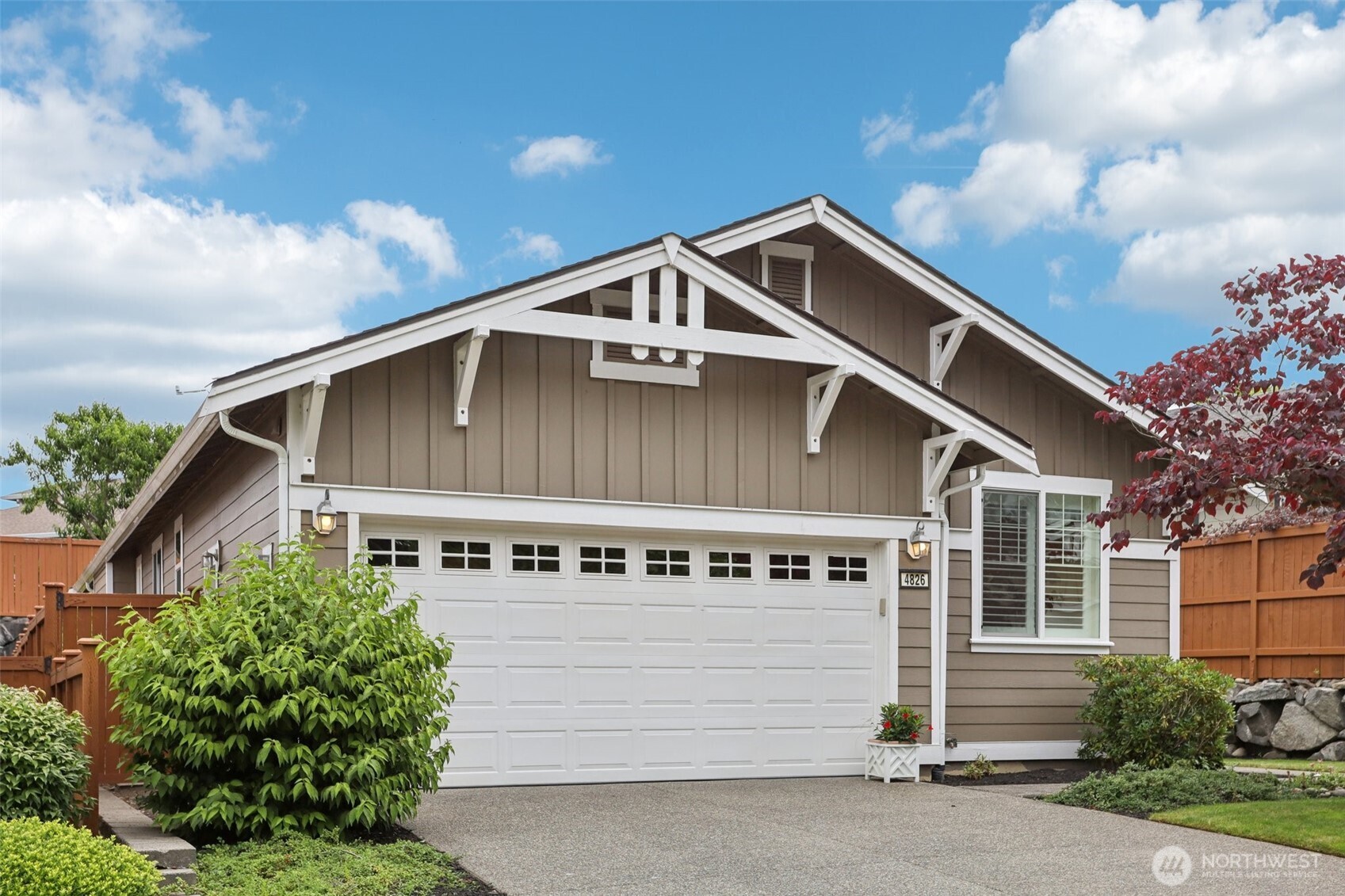 4826 Bend Drive Property Photo 1