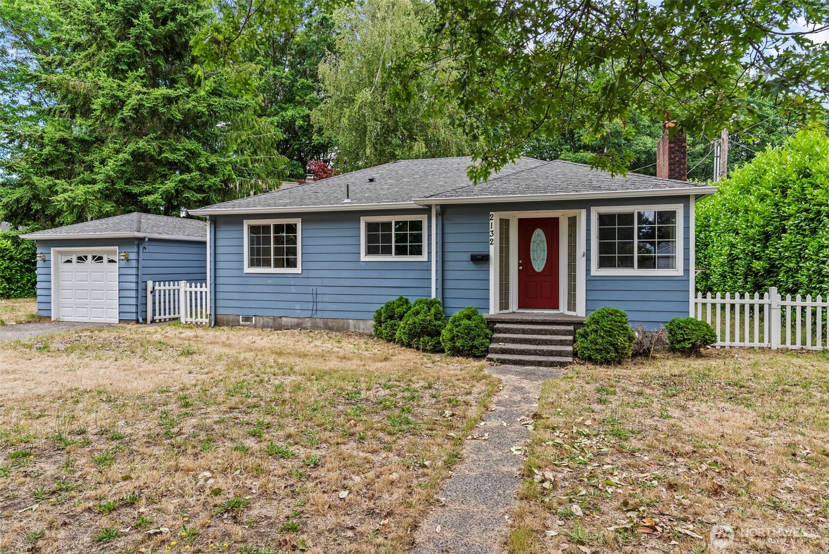2132 Washington Way Property Photo 1