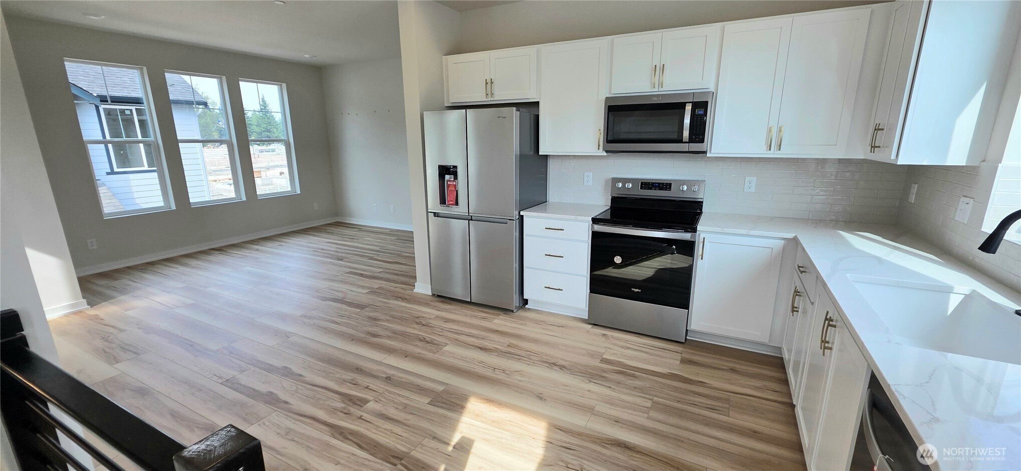 15901 23rd Avenue Property Photo 2