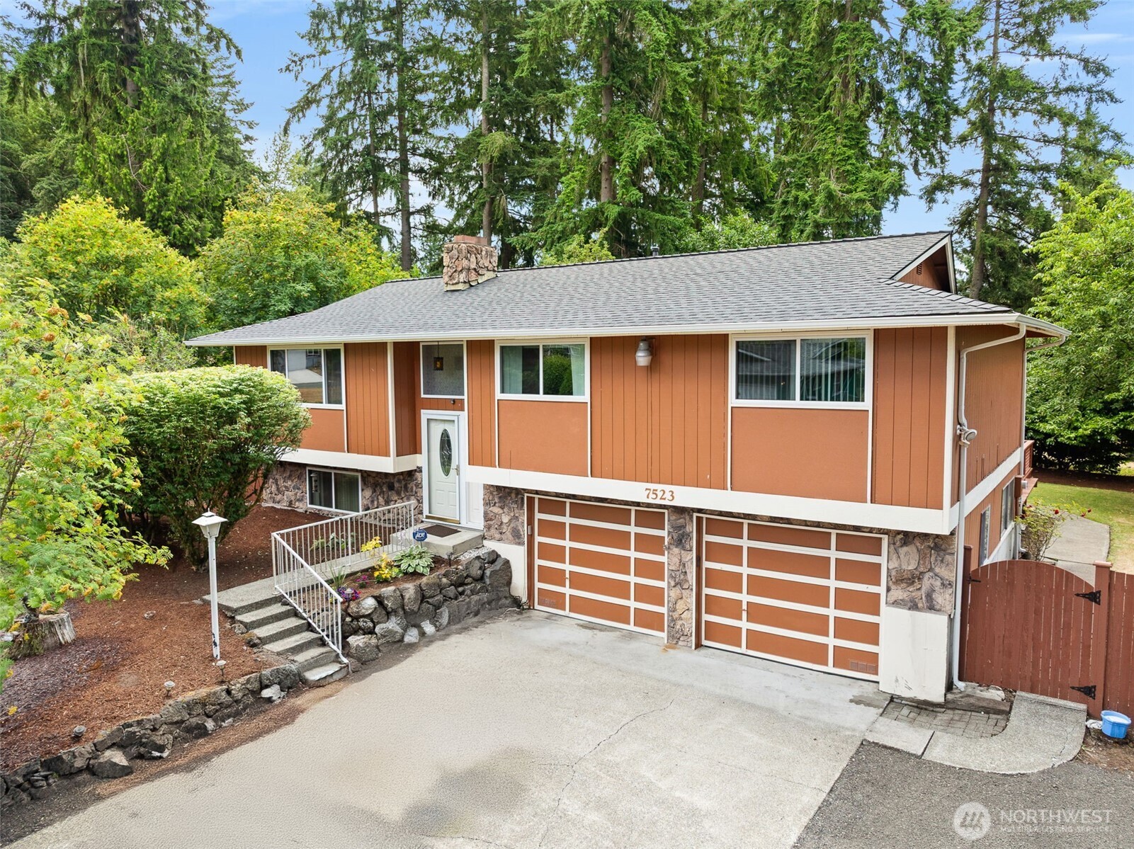 7523 13th Avenue Property Photo 1