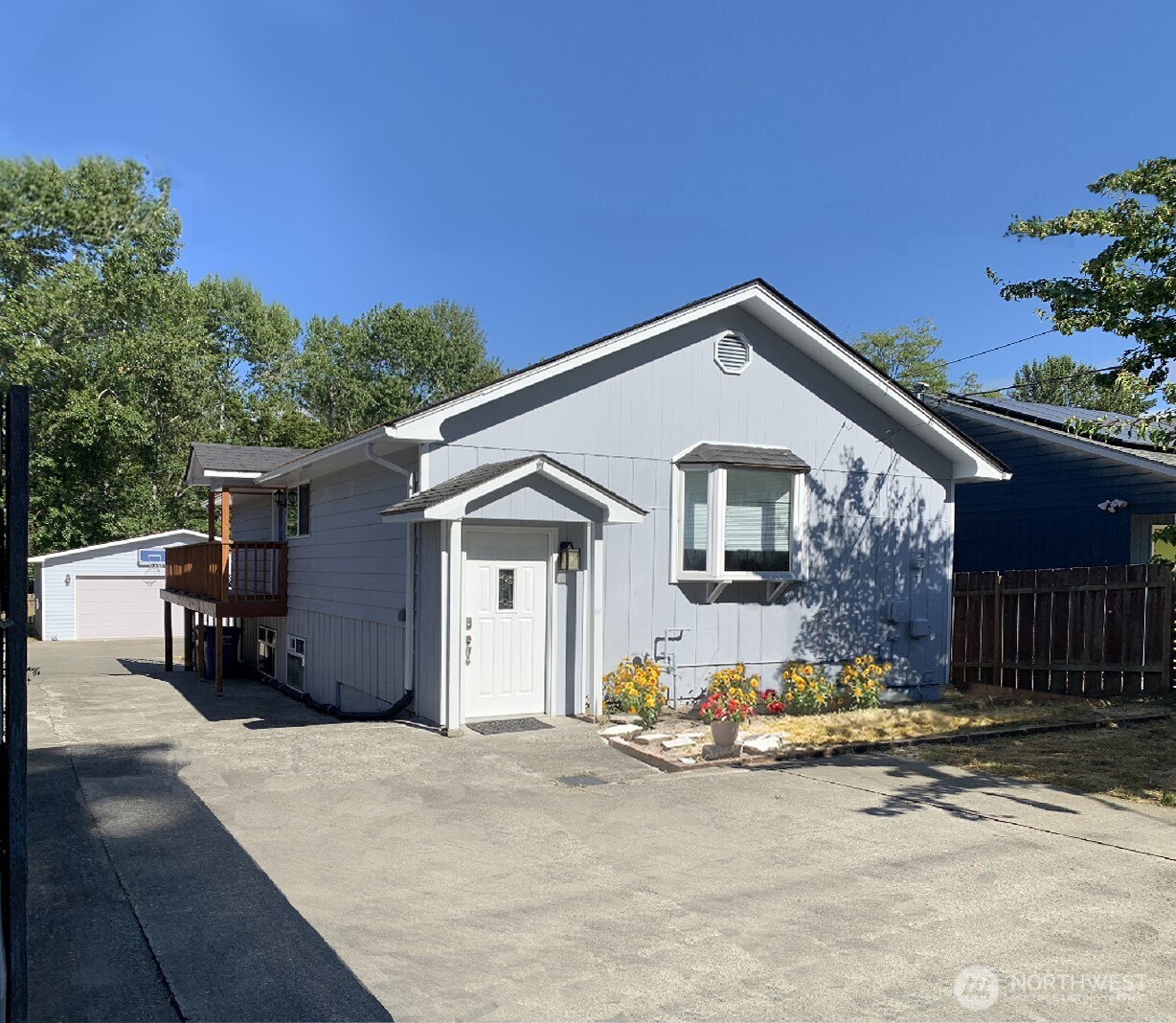 5910 21st Avenue Property Photo 1