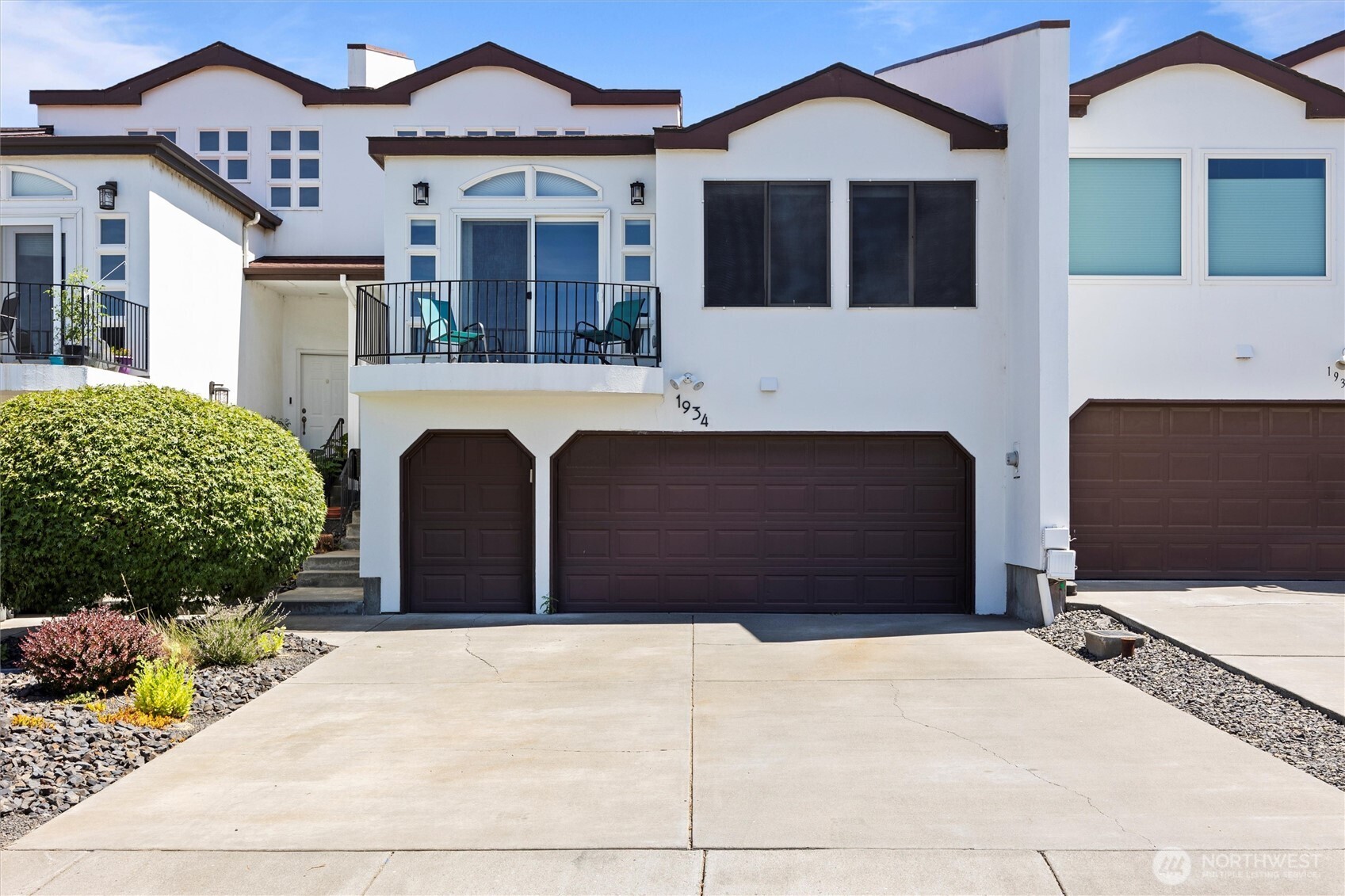 1934 Fairway Drive Property Photo 1