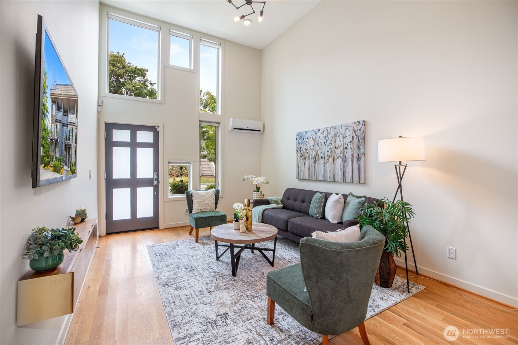 140 26 Avenue Property Photo 1