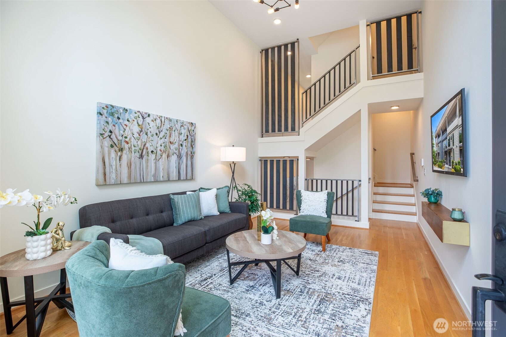 140 26 Avenue Property Photo 4