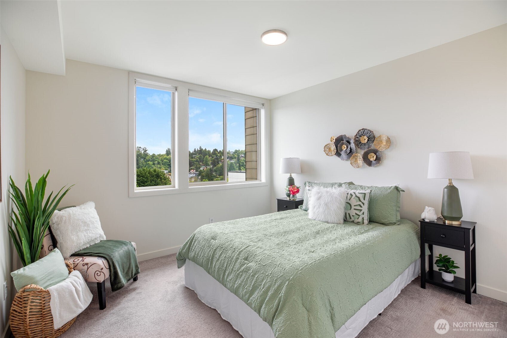 140 26 Avenue Property Photo 10