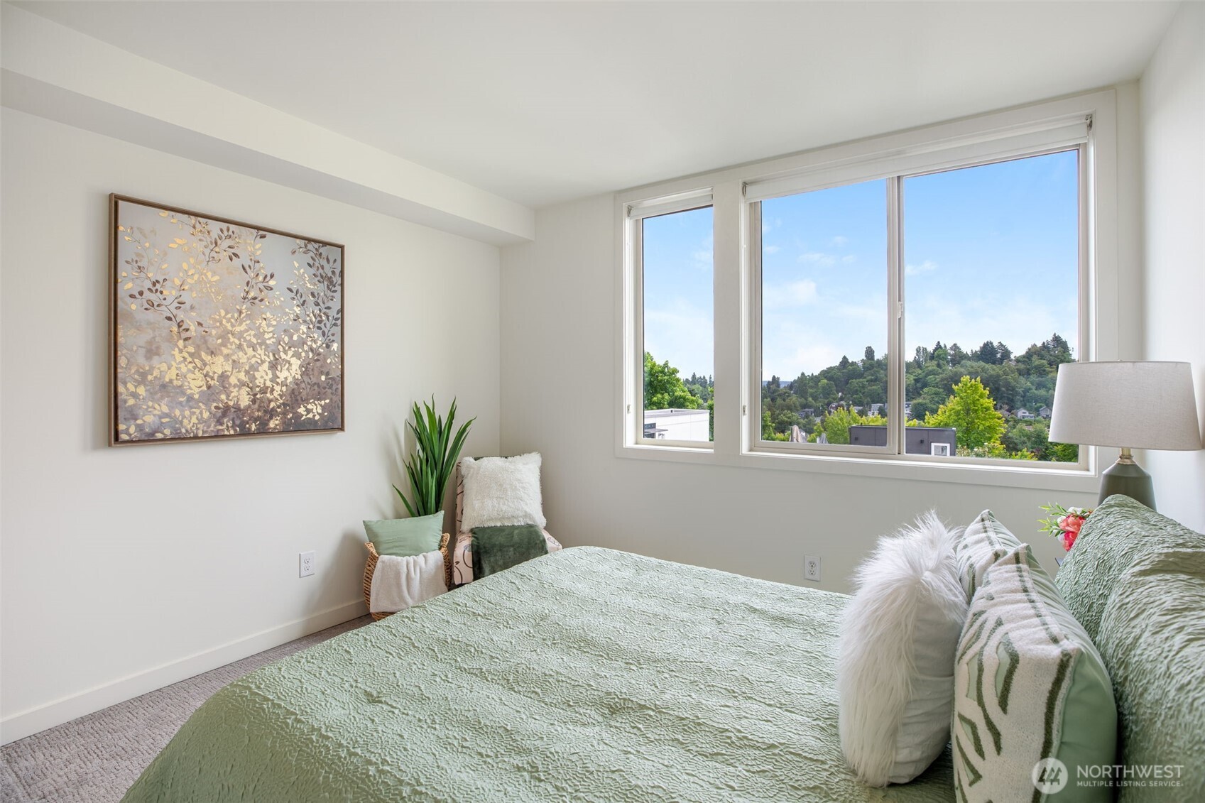 140 26 Avenue Property Photo 11