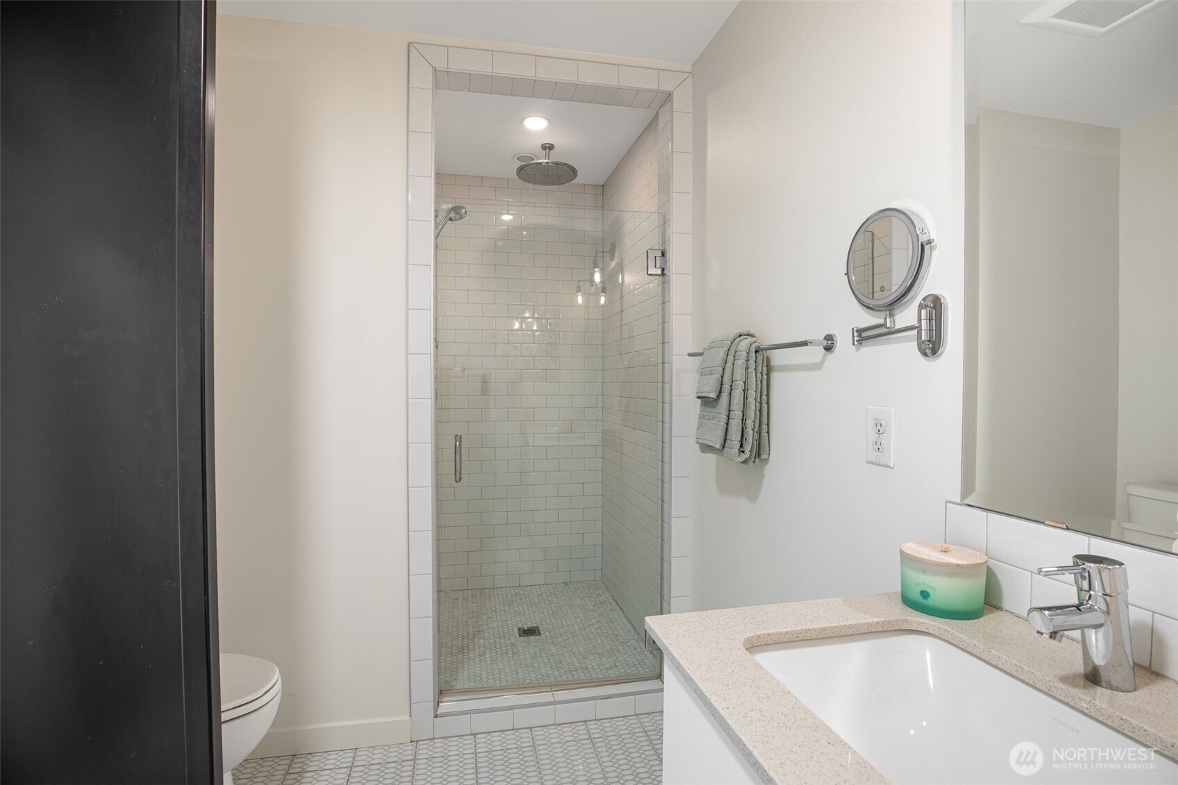 140 26 Avenue Property Photo 13