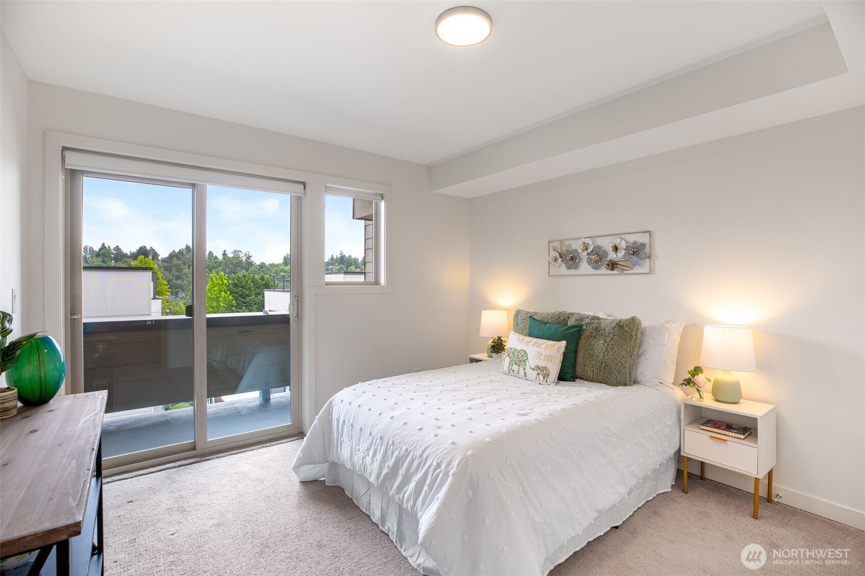 140 26 Avenue Property Photo 14