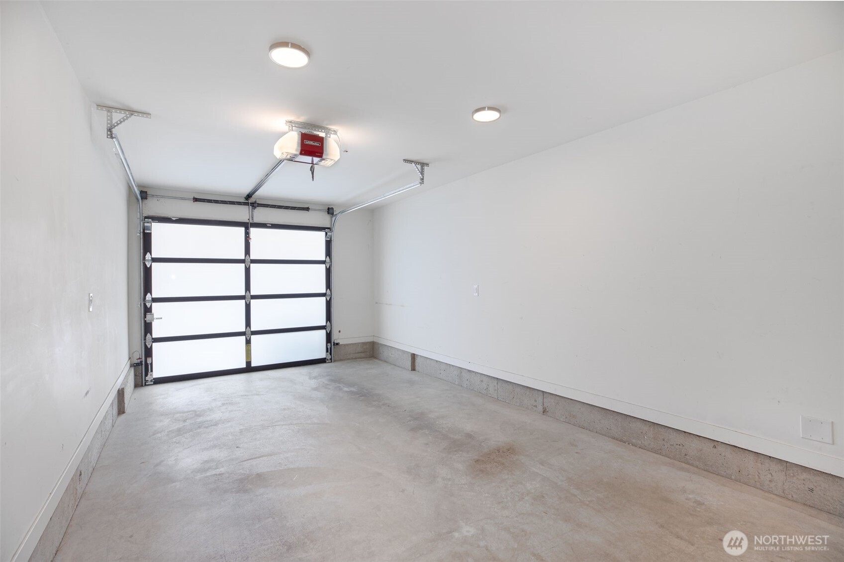 140 26 Avenue Property Photo 19