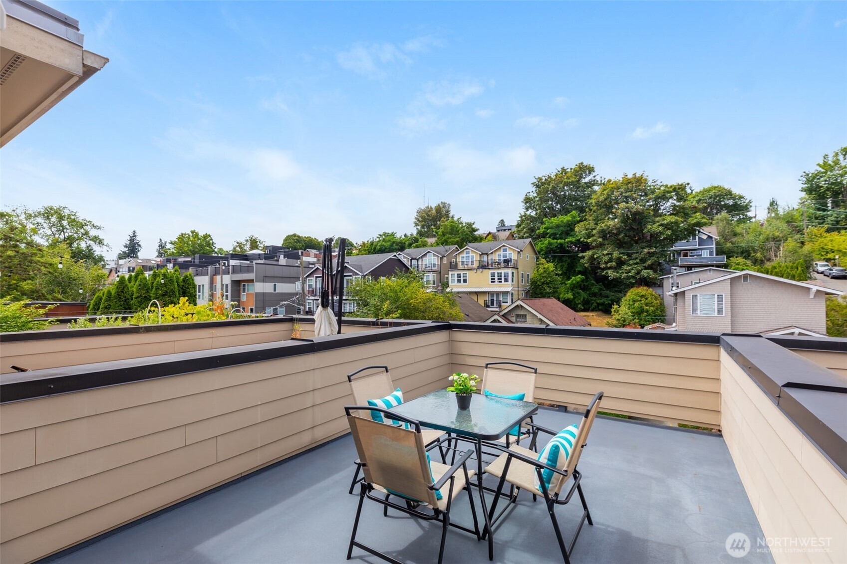 140 26 Avenue Property Photo 21