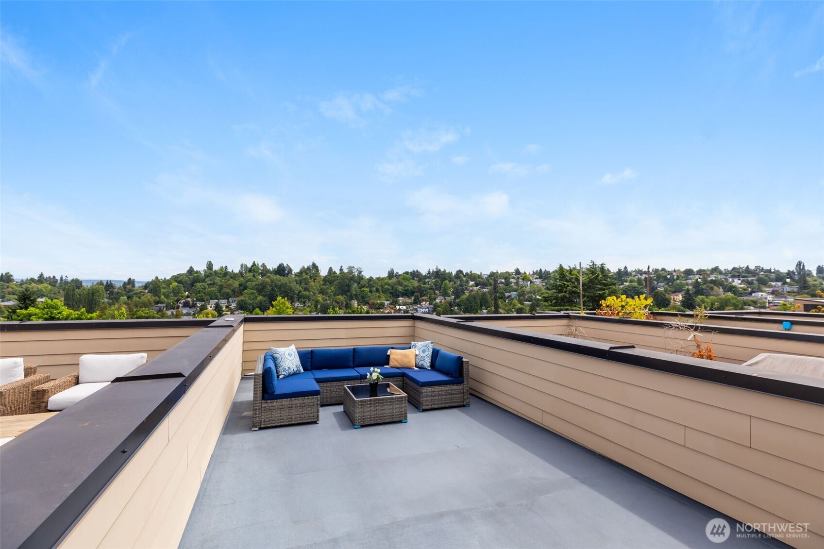 140 26 Avenue Property Photo 23