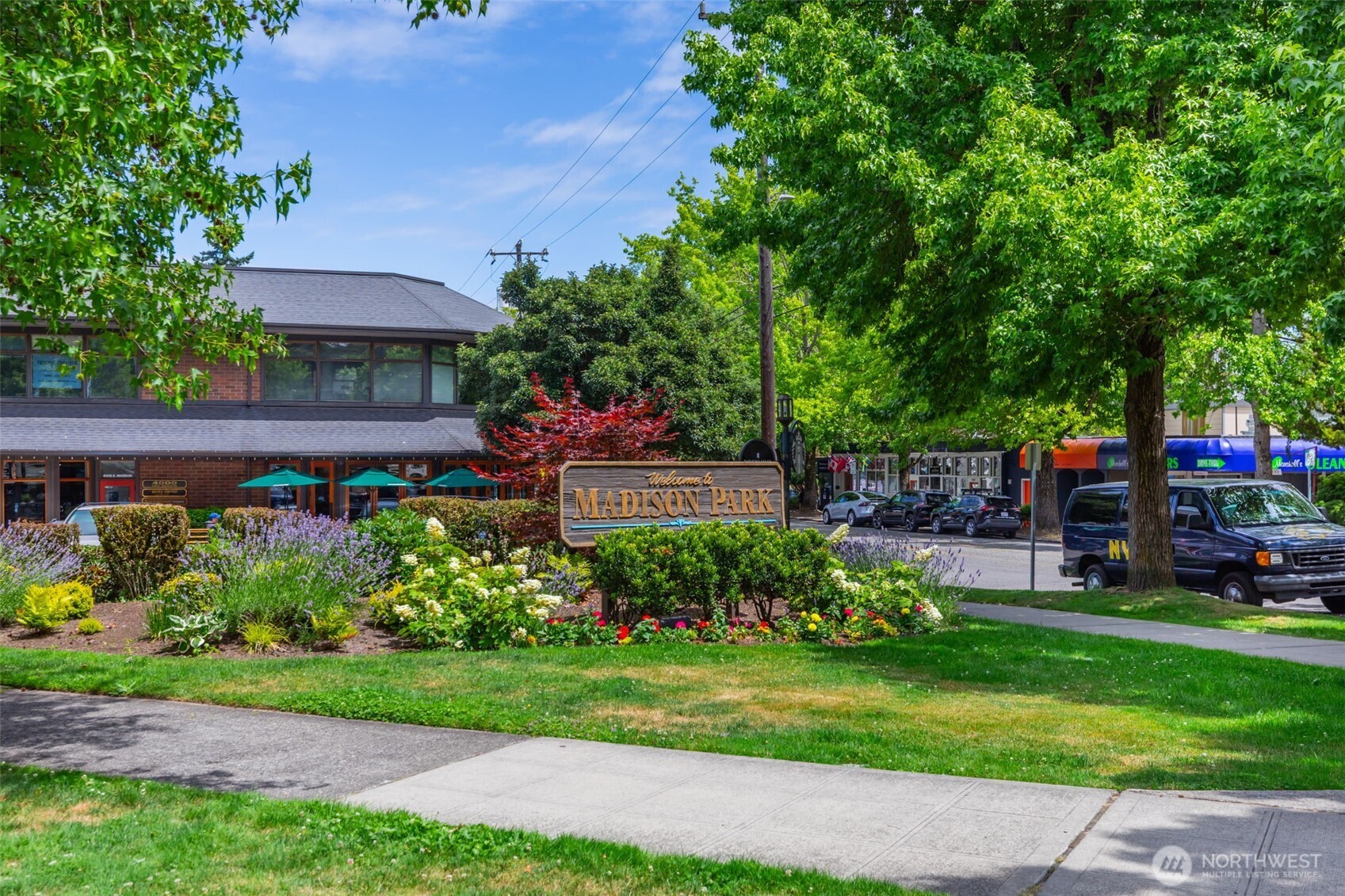 140 26 Avenue Property Photo 28