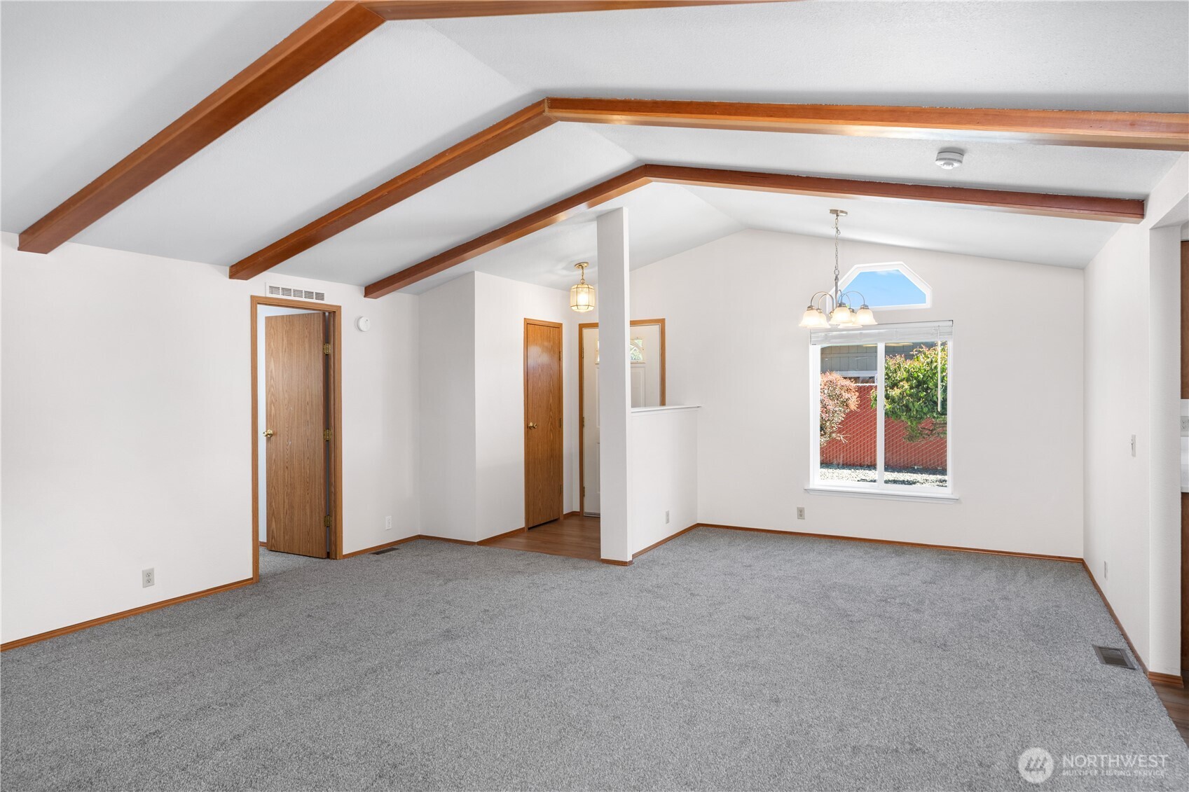 2289 Towne Point Avenue Property Photo 4