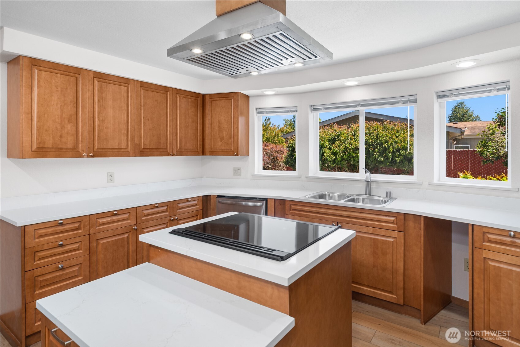 2289 Towne Point Avenue Property Photo 9