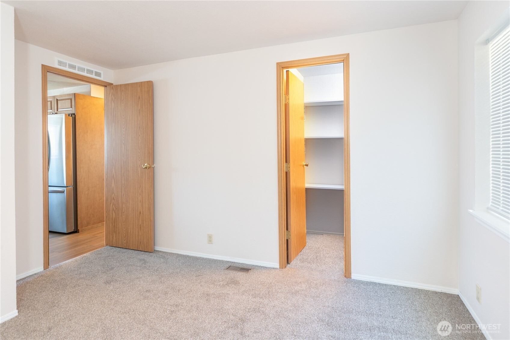 2289 Towne Point Avenue Property Photo 19