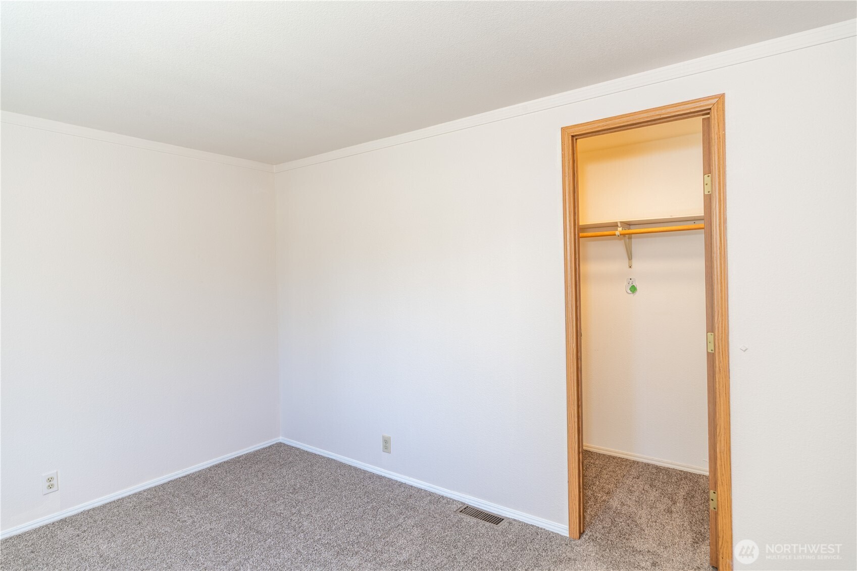 2289 Towne Point Avenue Property Photo 24