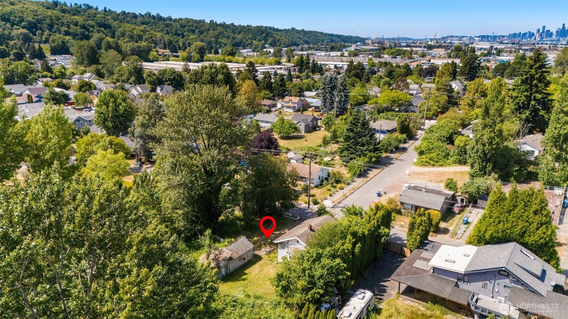 565 S Director Property Photo 15