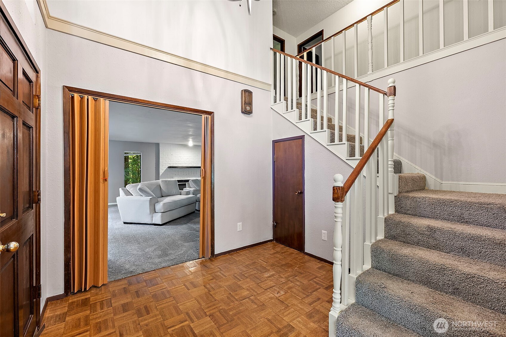 1580 Sw Hollyhock Lane Property Photo 5