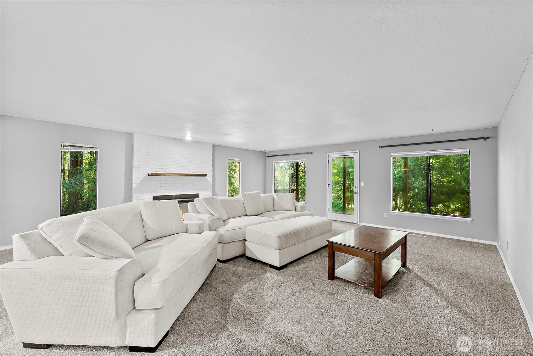 1580 Sw Hollyhock Lane Property Photo 6