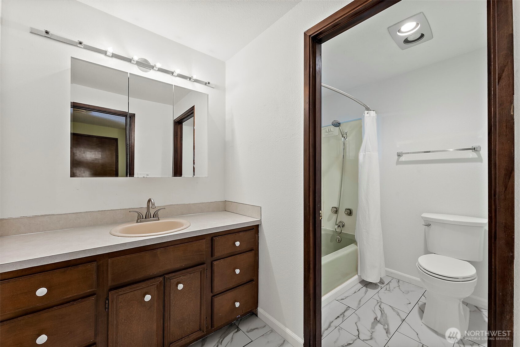 1580 Sw Hollyhock Lane Property Photo 23