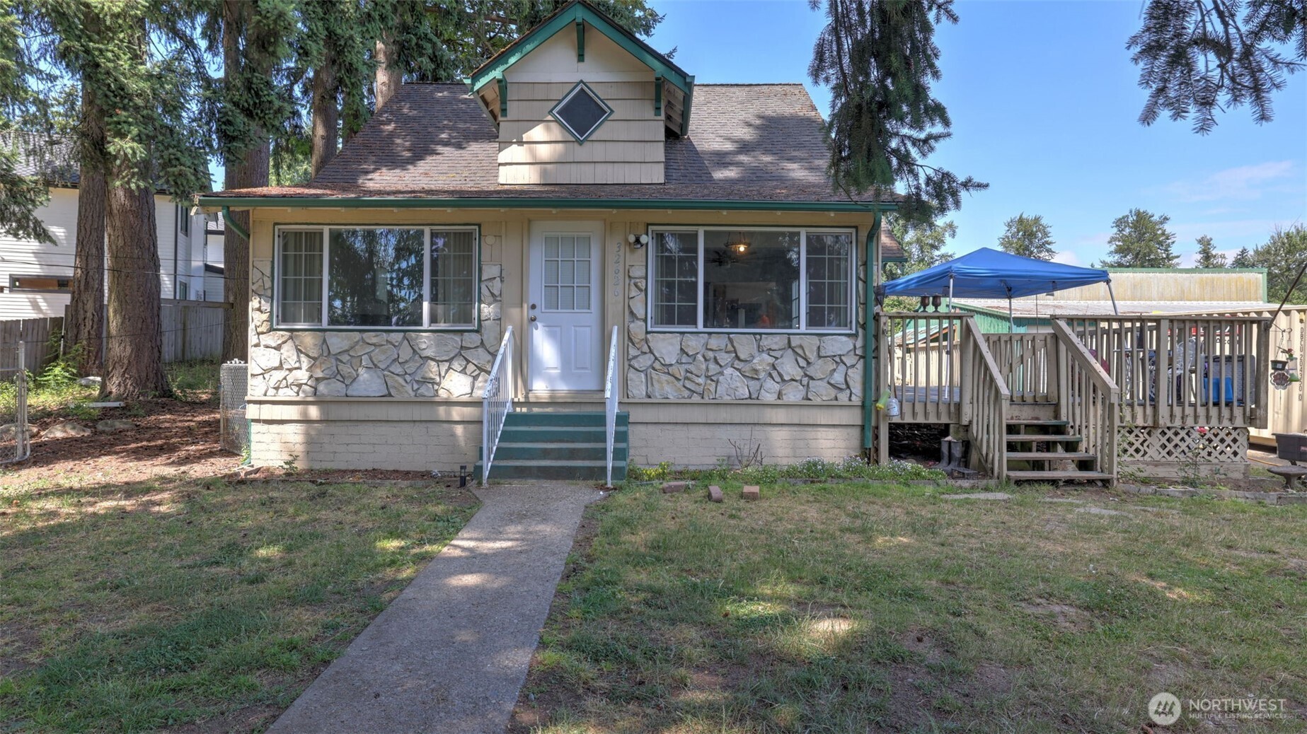 32626 46th Place Property Photo 1