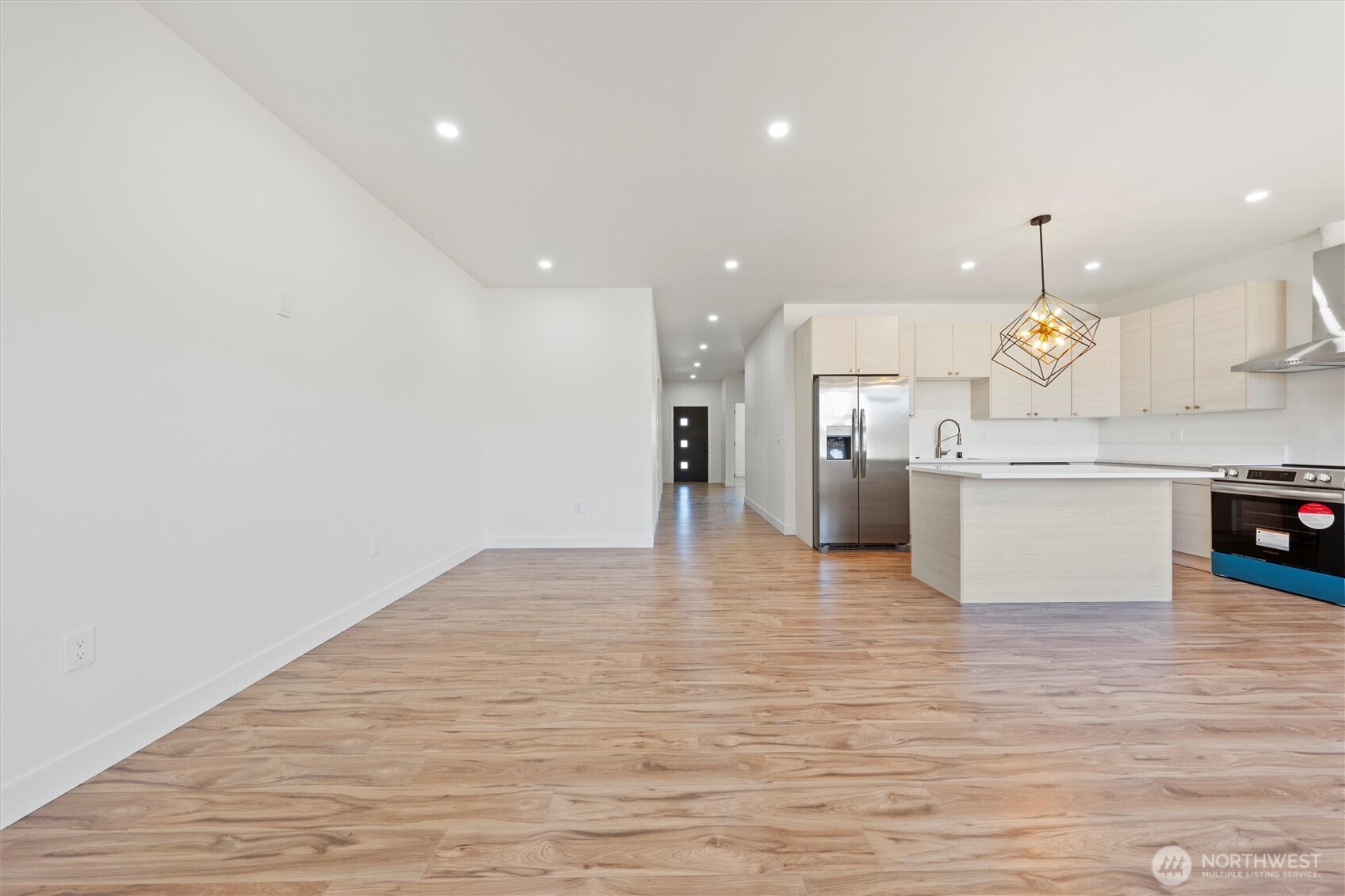 715 Buttercup Street Property Photo 5